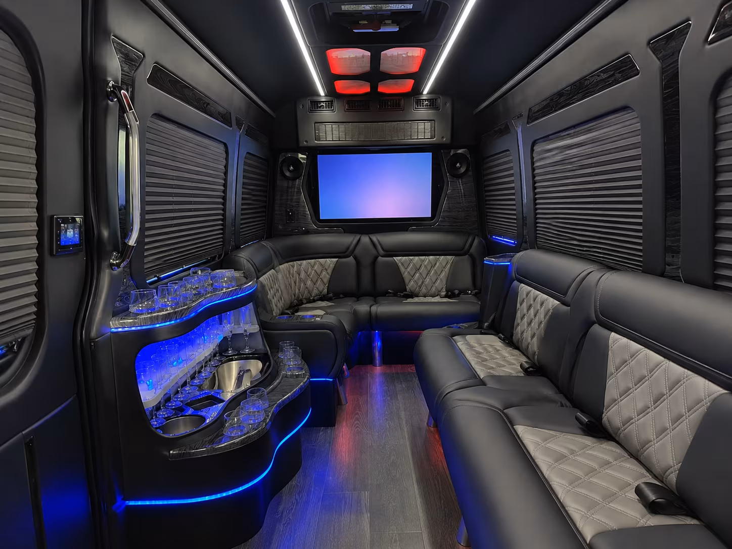 festival and sporting event buses in vacaville