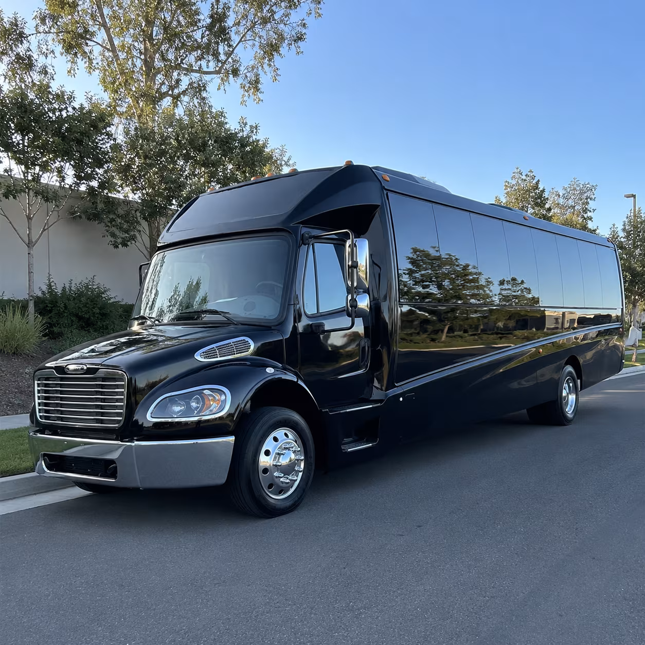 vacaville 20 passenger minibus